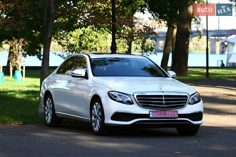 Седан Mercedes-Benz E-Class 2018 в Киеве