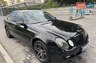 Седан Mercedes-Benz E-Class 2007 в Дніпрі