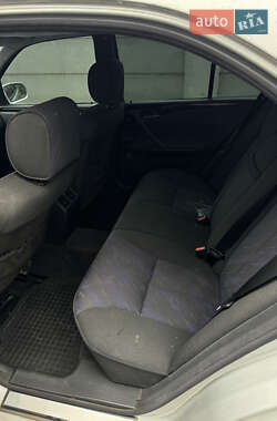 Седан Mercedes-Benz E-Class 2001 в 