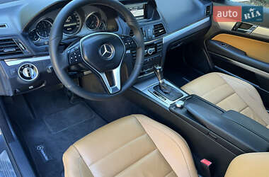 Купе Mercedes-Benz E-Class 2012 в 