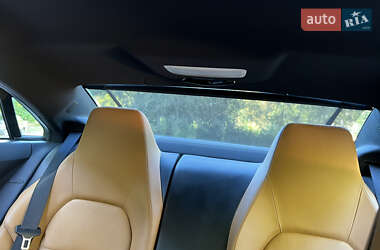 Купе Mercedes-Benz E-Class 2012 в 
