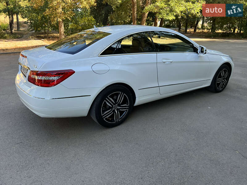 Купе Mercedes-Benz E-Class 2012 в Одессе
