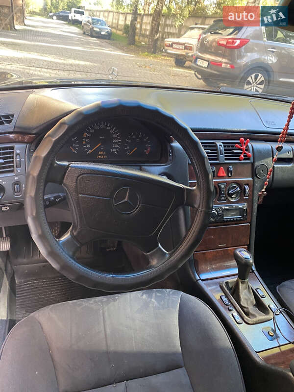 Седан Mercedes-Benz E-Class 1997 в Ивано-Франковске фото 11 Седан Mercedes-Benz E-Class 1997 в Ивано-Франковске