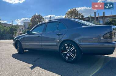 Седан Mercedes-Benz E-Class 1998 в 