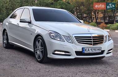 Седан Mercedes-Benz E-Class 2011 в Запоріжжі