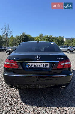 Седан Mercedes-Benz E-Class 2011 в 