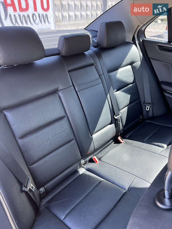 Седан Mercedes-Benz E-Class 2011 в Черкассах