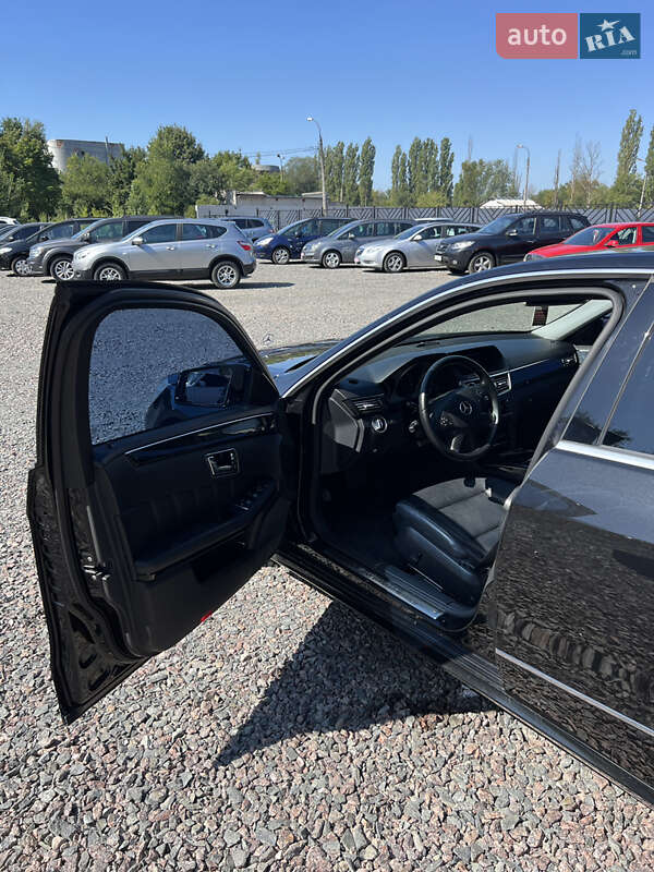 Седан Mercedes-Benz E-Class 2011 в Черкассах