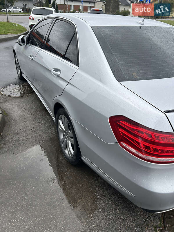 Седан Mercedes-Benz E-Class 2015 в Стрые