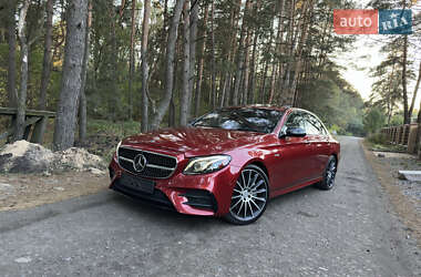 Седан Mercedes-Benz E-Class 2017 в 