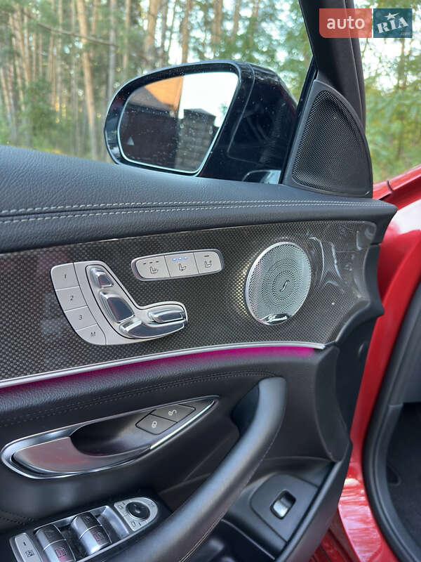 Седан Mercedes-Benz E-Class 2017 в Києві