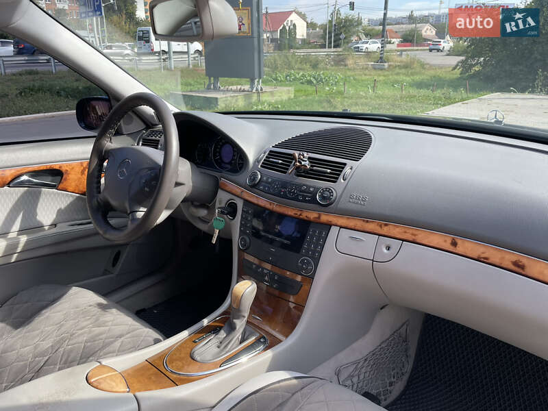 Седан Mercedes-Benz E-Class 2002 в Полтаве