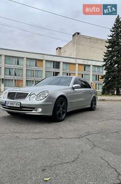 Седан Mercedes-Benz E-Class 2003 в Запорожье