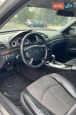 Седан Mercedes-Benz E-Class 2003 в 