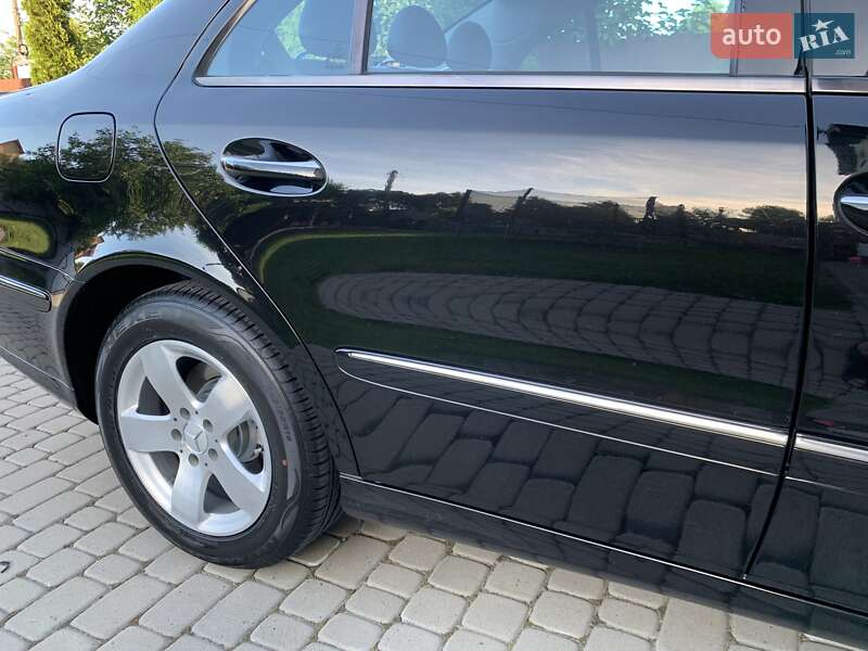 Седан Mercedes-Benz E-Class 2004 в Ивано-Франковске