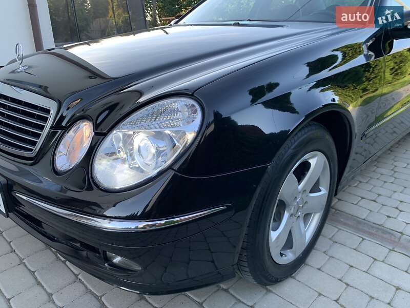 Седан Mercedes-Benz E-Class 2004 в Ивано-Франковске