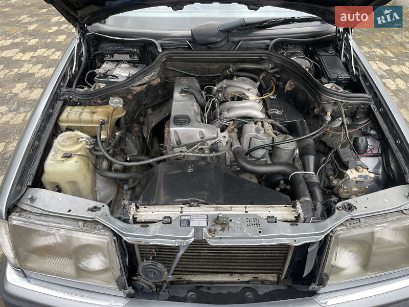 Седан Mercedes-Benz E-Class 1992 в Чернівцях фото 21 Седан Mercedes-Benz E-Class 1992 в Чернівцях