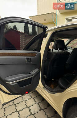 Седан Mercedes-Benz E-Class 2012 в 