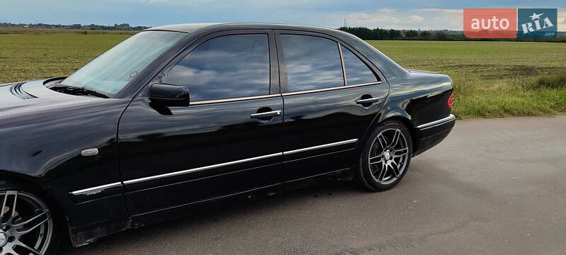 Седан Mercedes-Benz E-Class 1999 в Шептицькому