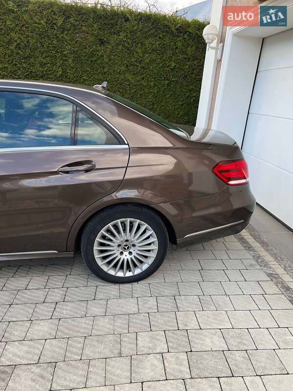 Седан Mercedes-Benz E-Class 2014 в Львові фото 3 Седан Mercedes-Benz E-Class 2014 в Львові