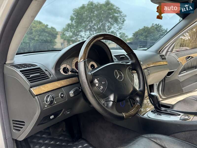 Седан Mercedes-Benz E-Class 2006 в Одессе