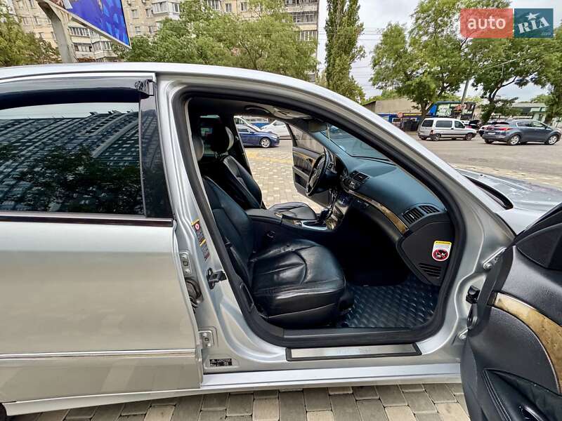 Седан Mercedes-Benz E-Class 2006 в Одессе