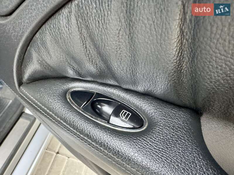 Седан Mercedes-Benz E-Class 2006 в Одессе