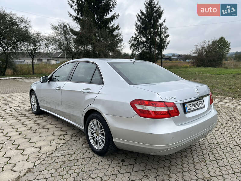 Седан Mercedes-Benz E-Class 2009 в Черновцах