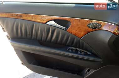 Седан Mercedes-Benz E-Class 2003 в 