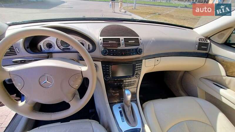 Седан Mercedes-Benz E-Class 2002 в Калуше