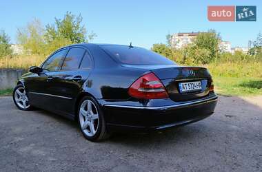 Седан Mercedes-Benz E-Class 2002 в 