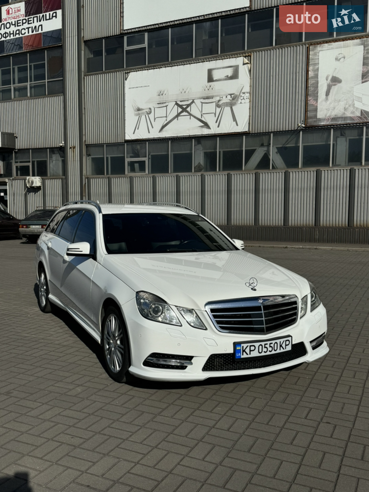2012 Mercedes-Benz E-klasse - мініатюра 3