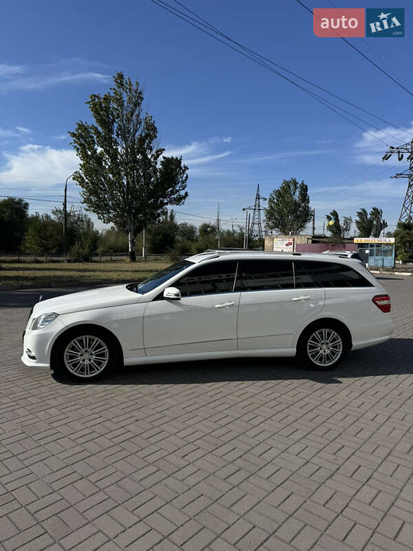 Универсал Mercedes-Benz E-Class 2012 в Запорожье