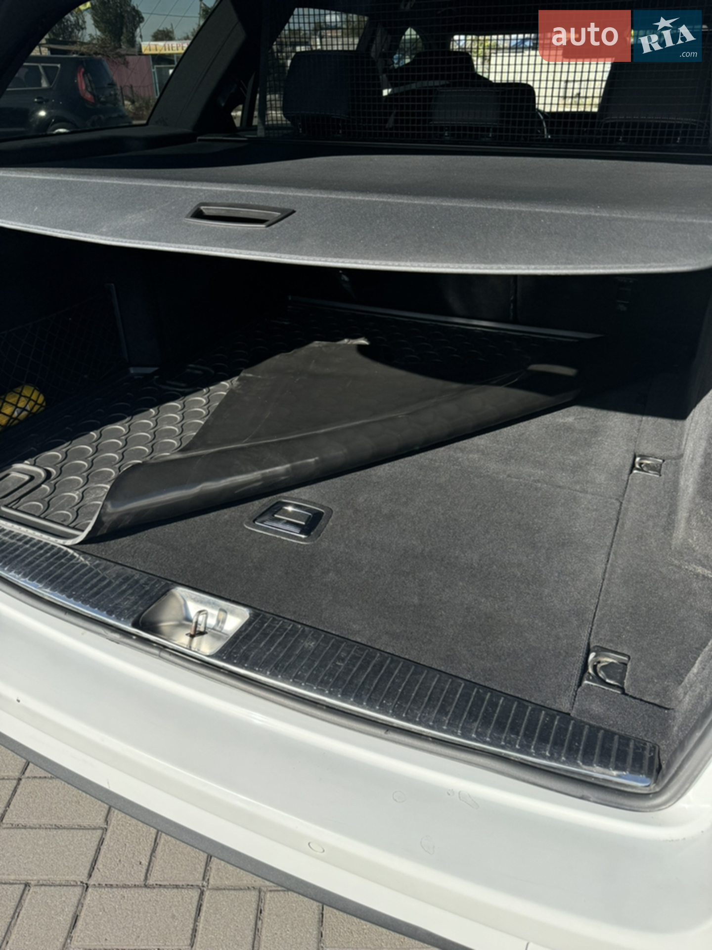 2012 Mercedes-Benz E-klasse - мініатюра 38