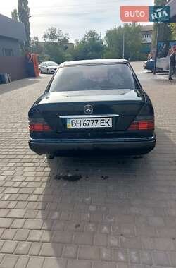 Универсал Mercedes-Benz E-Class 1994 в 