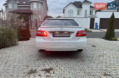 Седан Mercedes-Benz E-Class 2012 в 