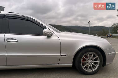 Седан Mercedes-Benz E-Class 2003 в 