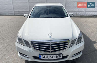 Седан Mercedes-Benz E-Class 2012 в 