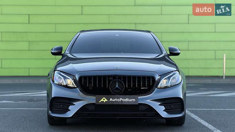 Седан Mercedes-Benz E-Class 2017 в Киеве