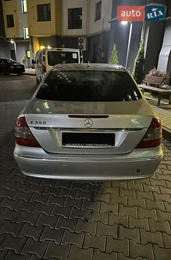 Седан Mercedes-Benz E-Class 2007 в Тернополе