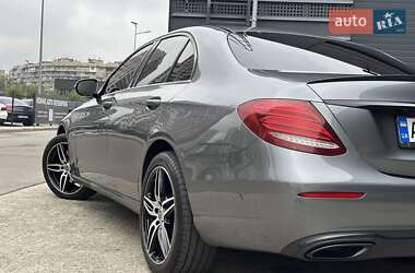 Седан Mercedes-Benz E-Class 2016 в 