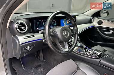 Седан Mercedes-Benz E-Class 2016 в 