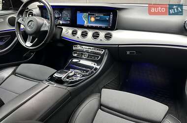 Седан Mercedes-Benz E-Class 2016 в 