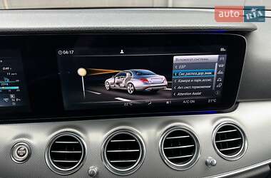 Седан Mercedes-Benz E-Class 2016 в 