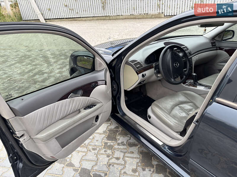 Седан Mercedes-Benz E-Class 2003 в Львові фото 14 Седан Mercedes-Benz E-Class 2003 в Львові