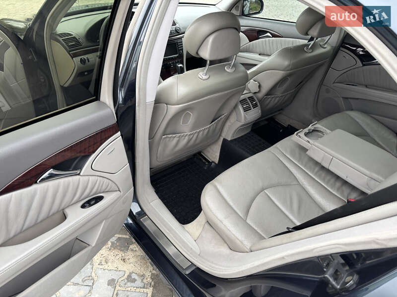 Седан Mercedes-Benz E-Class 2003 в Львові фото 20 Седан Mercedes-Benz E-Class 2003 в Львові