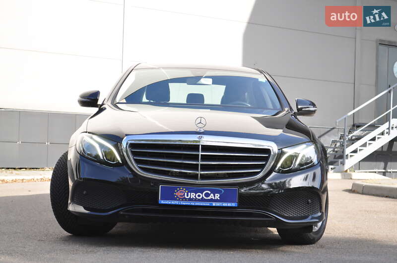 Седан Mercedes-Benz E-Class 2018 в Києві
