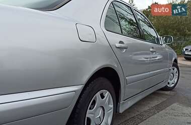 Седан Mercedes-Benz E-Class 1999 в 