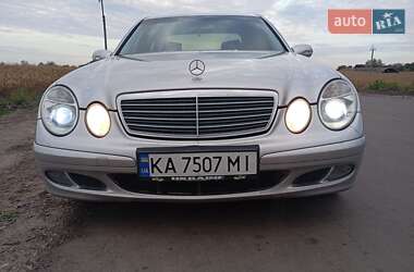 Седан Mercedes-Benz E-Class 2003 в 
