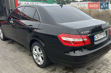 Седан Mercedes-Benz E-Class 2009 в 